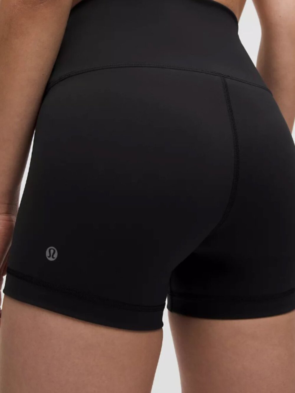 Lululemon Wunder Train High Rise Short 4” Black size 4 Contour Fit - Picture 3 of 5